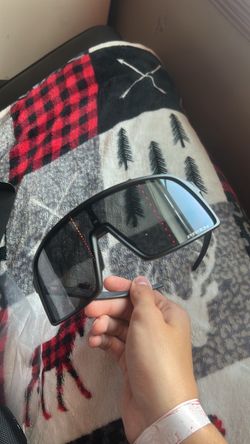 NEW Oakley Sutro