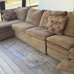 Brown Sectional Couches With Recliner