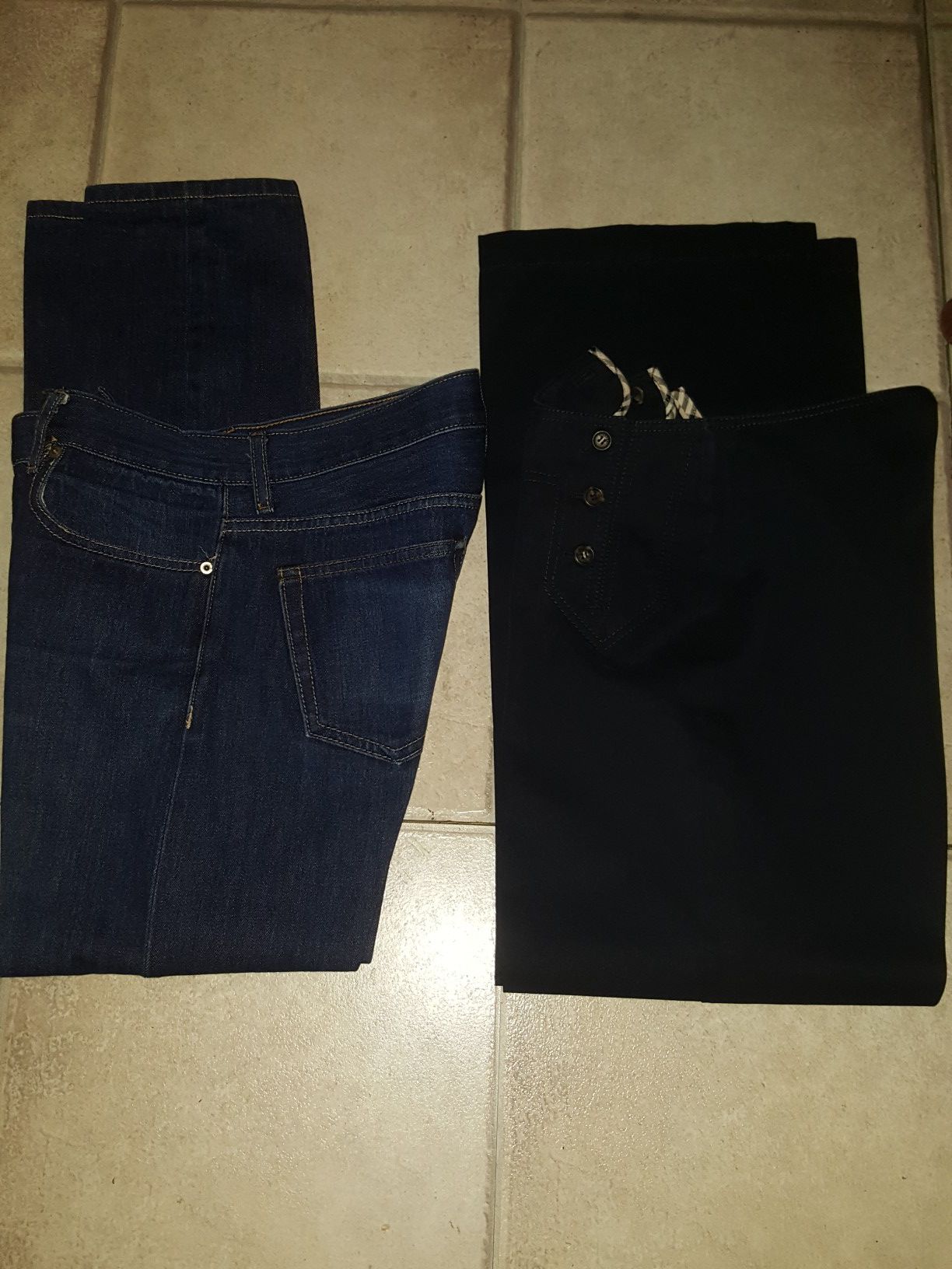 WOMEN'S BURBERRY SIZE 6 (NOT DENIM) MEN'S BUTTON FLY JEANS SIZE 32 BOTH ITEMS PRE-OWNED I AM NOT SELLING INDIVIDUALLY SO DON'T ASK. IRVING AREA
