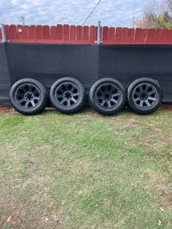 Rims con llantas 275/60R20