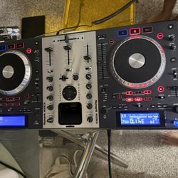 Numark mixdeck 