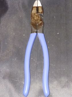Klein Tools side cutters/linesman pliers