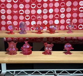 New Valentine Doorables (available for custom pens💗)