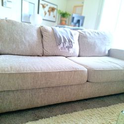 Beautiful Super Comfy  Ashley Furniture Oversize Alesandra Sofa 
