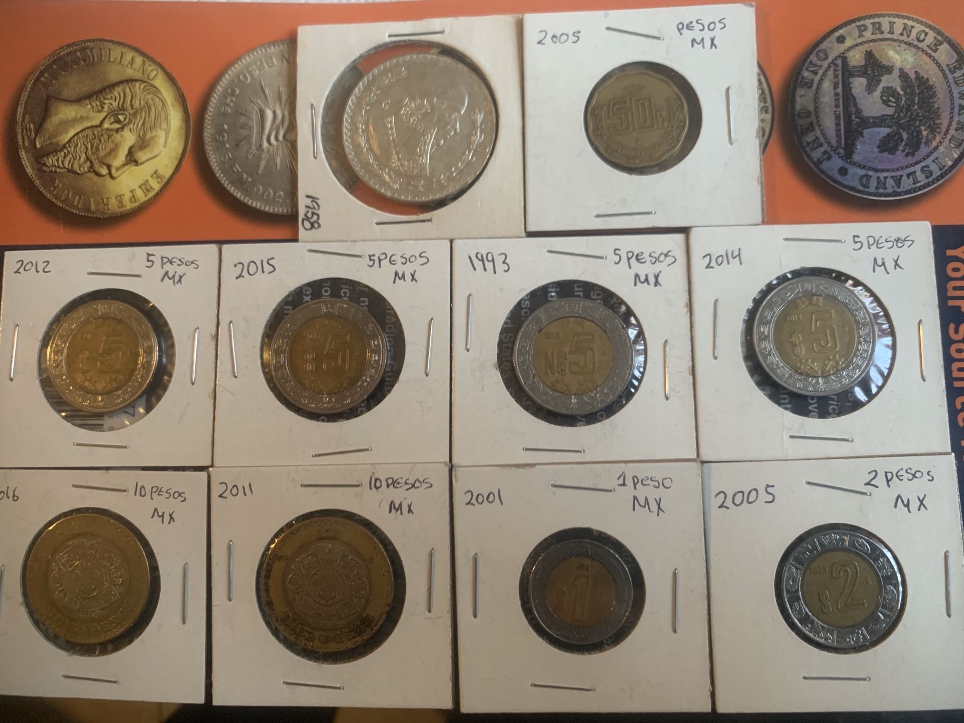 10-Different Mexican coins. 10-Diferentes tipos de Monedas Mexicas .