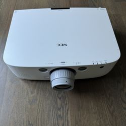 NEC PA550W Professional Projector 5500 Lumens