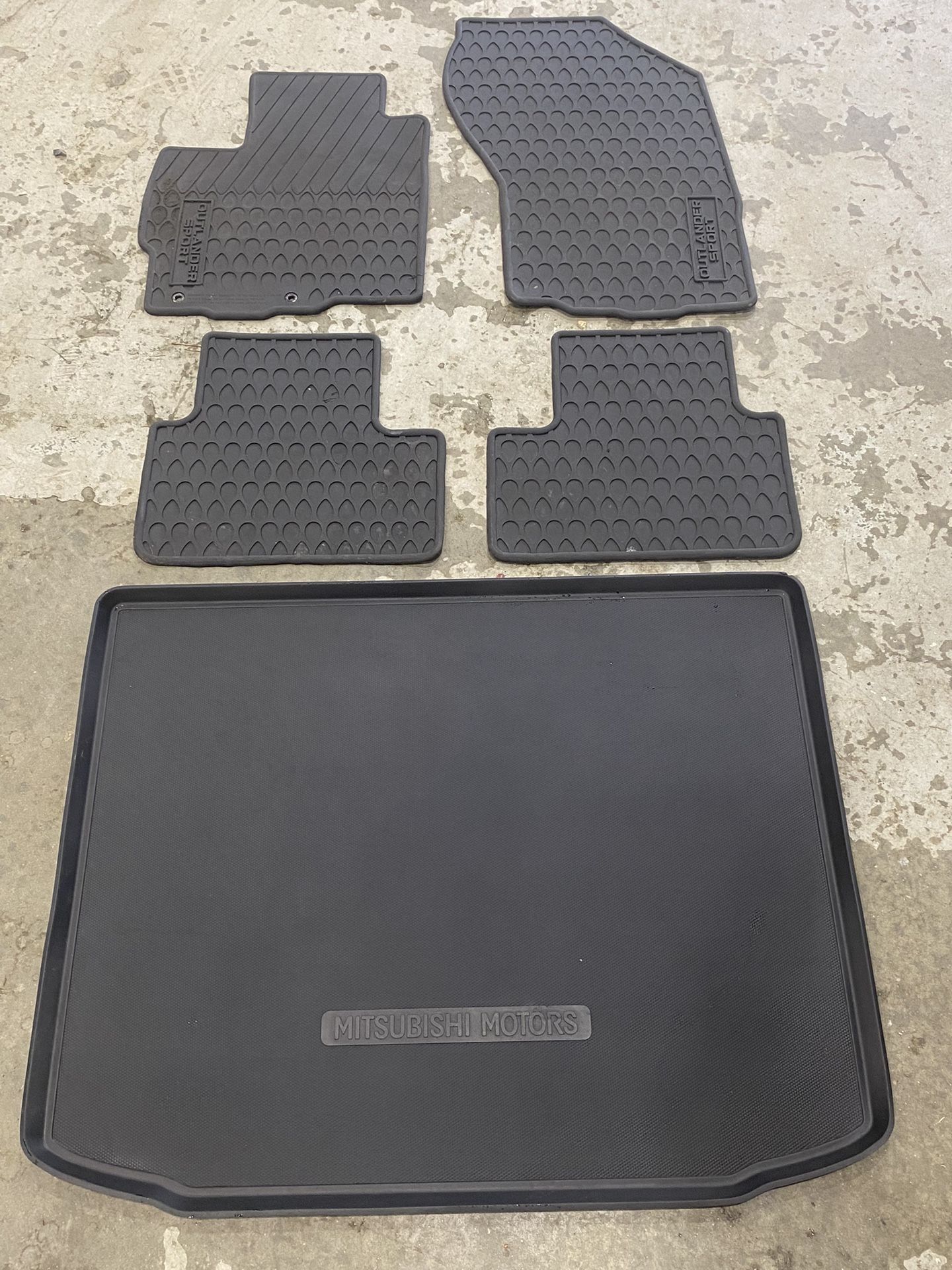 Mitsubishi Outlander All Weather Rubber Floor Mats OEM 2014-2020
