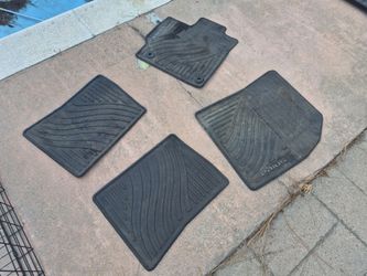 2010 Toyota Prius Rubber Floor Mats
