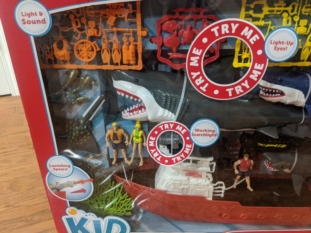 Kid Connection 81pc Jumbo Shark Exploration Play Set for Sale in Fort