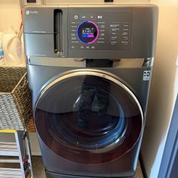 Almost New Washer Dryer Combo! In Perfect Condition. 