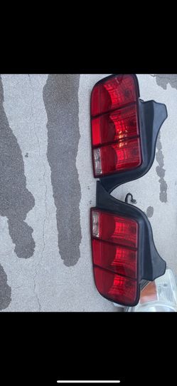 2006 Rear Ford Mustang Lights 