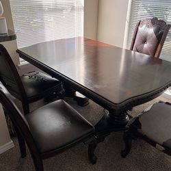 Dining table set