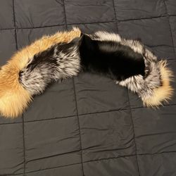 NWT The Fur Vault Real Fox Fur Collar Scarf Finland $695 Retail