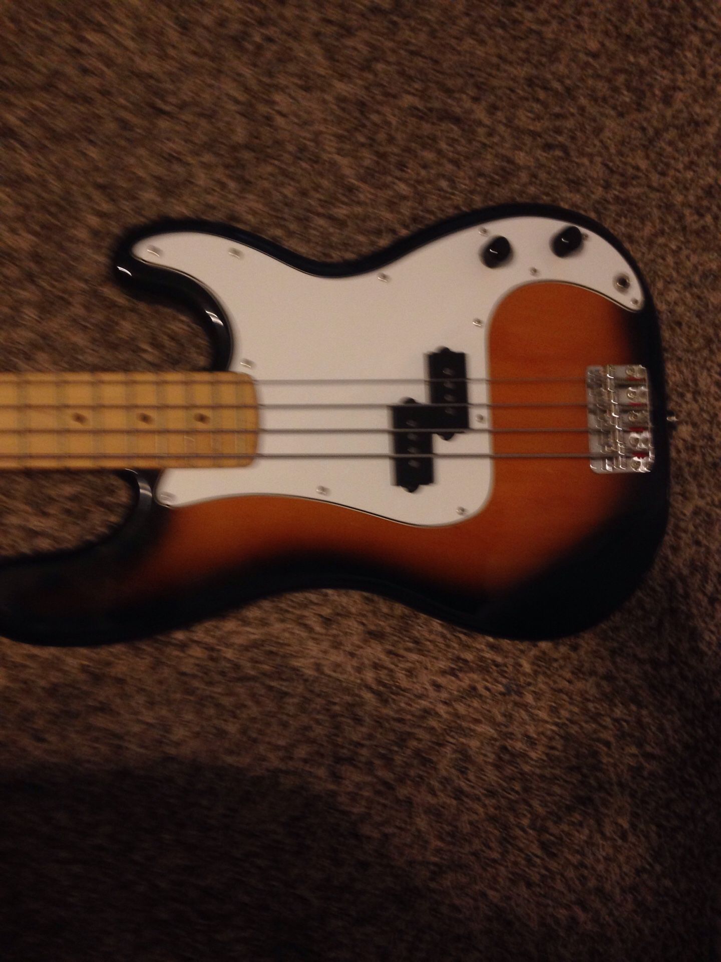 Corts bass guitar ( barley used, like new)