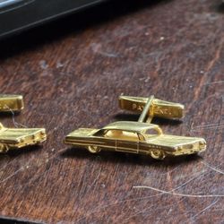 Gold Impala Cufflinks 