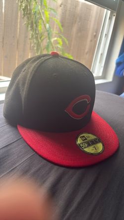 Size 7 Reds new era cap