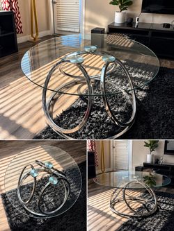 Modern Round Glass Coffee Table – Like New