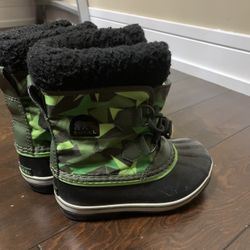 Sorel boots For Kids Size 12.5