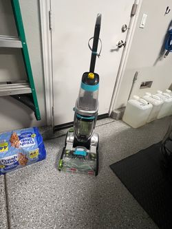 Powerful Bissell ProHeat 2X Revolution Pet Pro