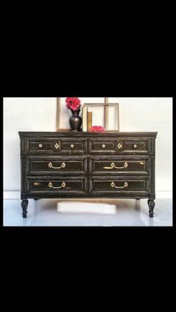 Black Vintage Dixie Dresser Black