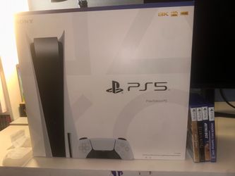 Sony PlayStation 5 Console Disc Version With Samsung Odyssey Gaming Monitor