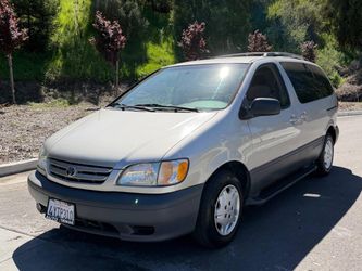 2002 Toyota Sienna