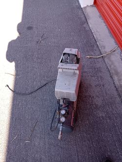 Air compressor