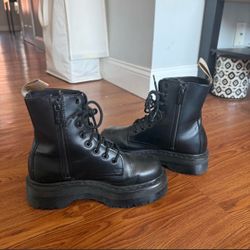 Dr Marten Boots