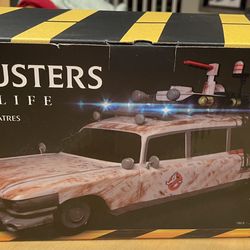 AMC Limited Edition Collector’s Ghostbusters Popcorn Ecto-1
