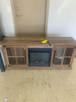 Entertainment center
