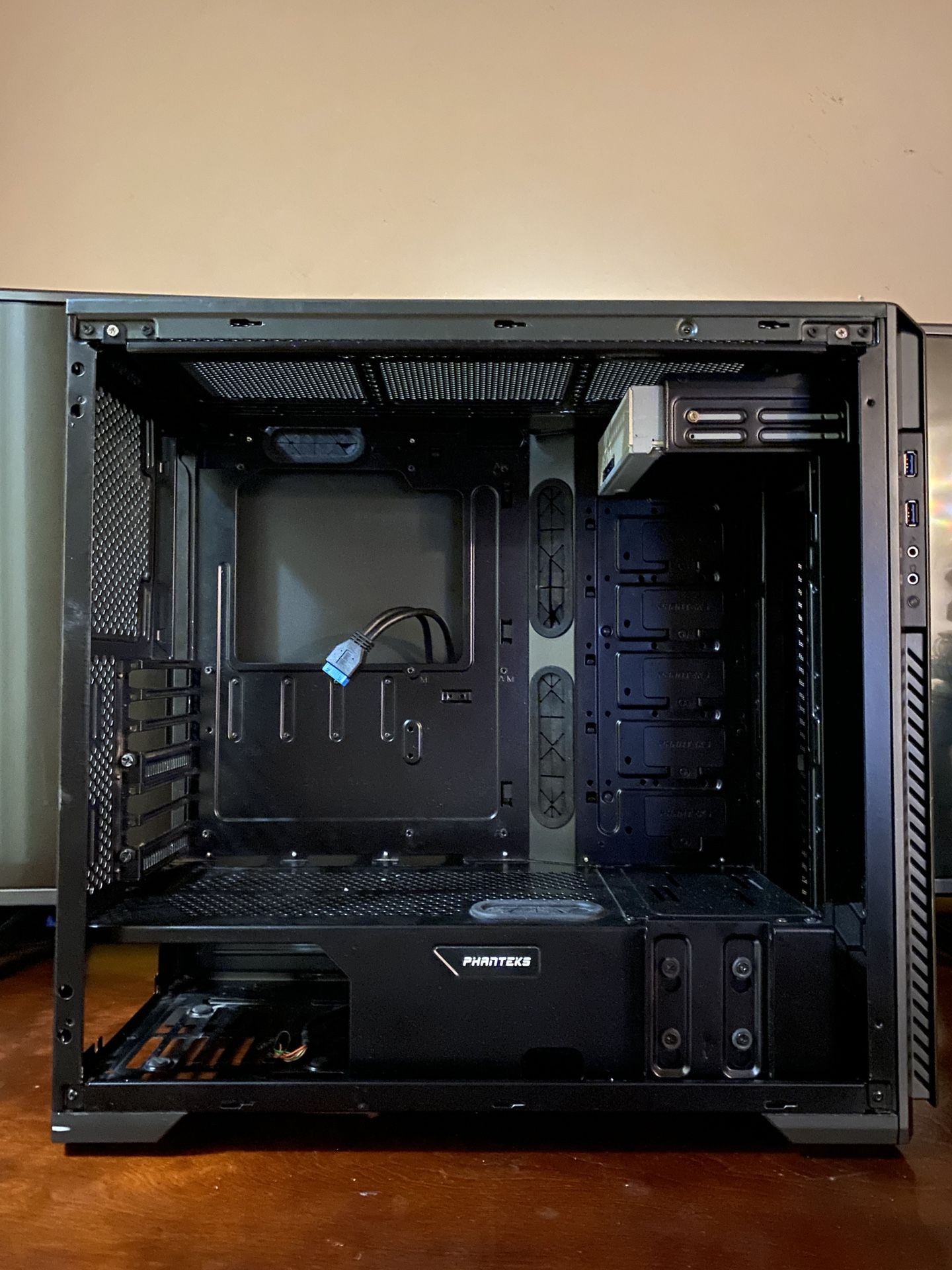 Phanteks pc case
