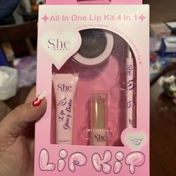 4 Piece Lip Kit Gift Set