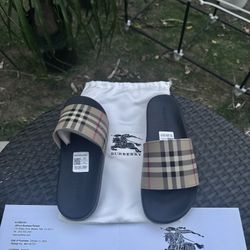 Burberry Check Slides