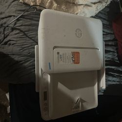 Deskjet Printer  Comes With Ink 