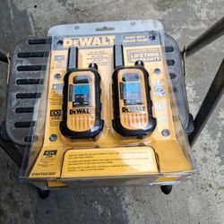 Dewalt  Walkie Talkie