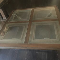 Coffee table wood and glass