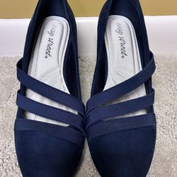 Women’s Size 7 1/2 Navy Suede Heels By Easy Street