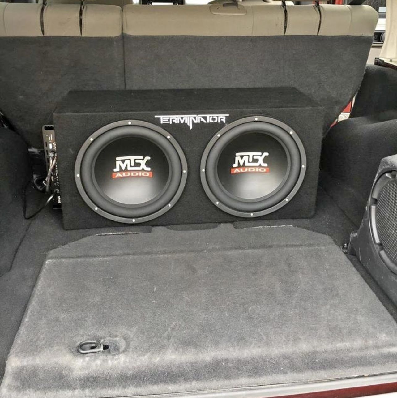 Two 12’s Subwoofers 
