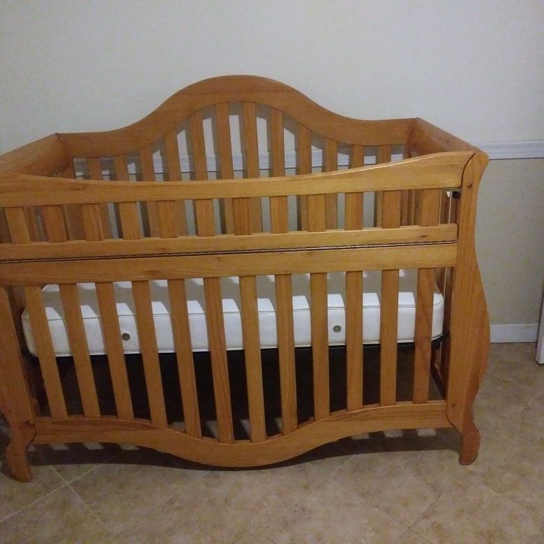 Baby Crib And Changing Table