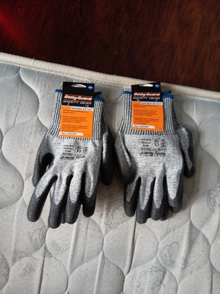 2 Pairs Brand New Cut Resistant Gloves