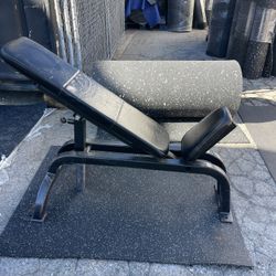 ADJUSTABLE INCLINE BENCH 