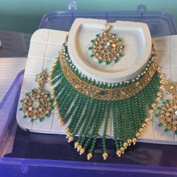 Necklace Set