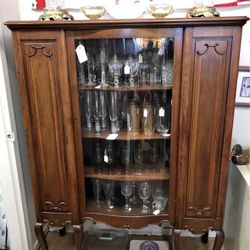 Absolutely Gorgeous China Cabinet 