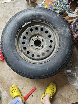 265 70 R17 Tire With Rim