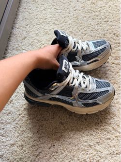 Nike / Onitsuka Tiger