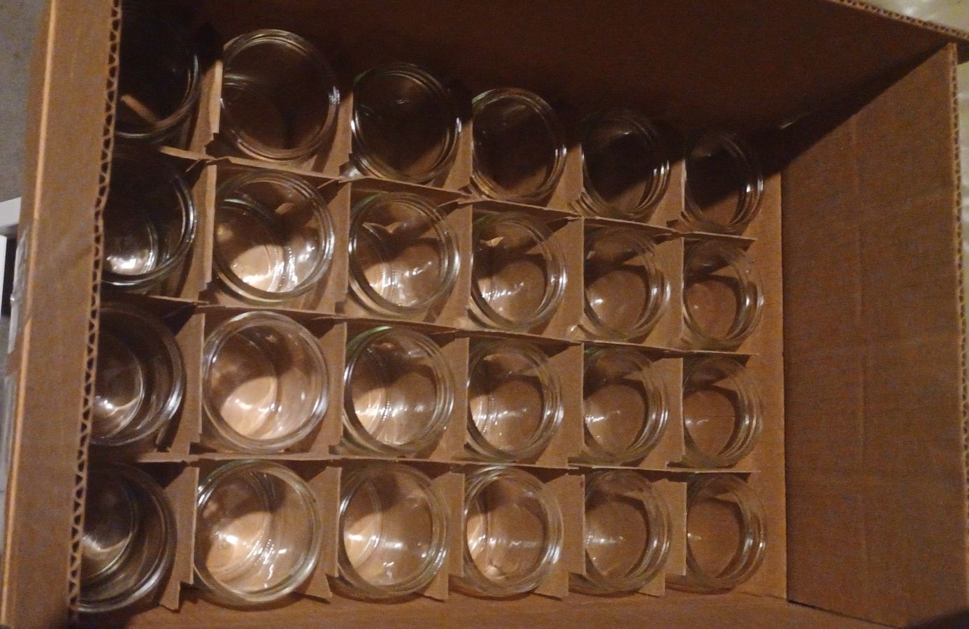 8 Ounce Glass Jar 24 Pack W/O Lids