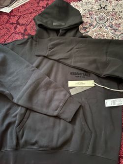 ESSENTIALS Fear of God