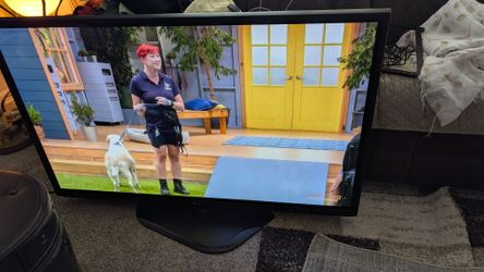 50-In LG plasma TV with stand