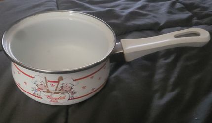 ●○Vintage 1991 1 Qt. Gibson Campbell Kids Porcelain Enamel Saucepan
