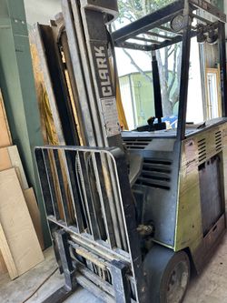 Clark Forklift